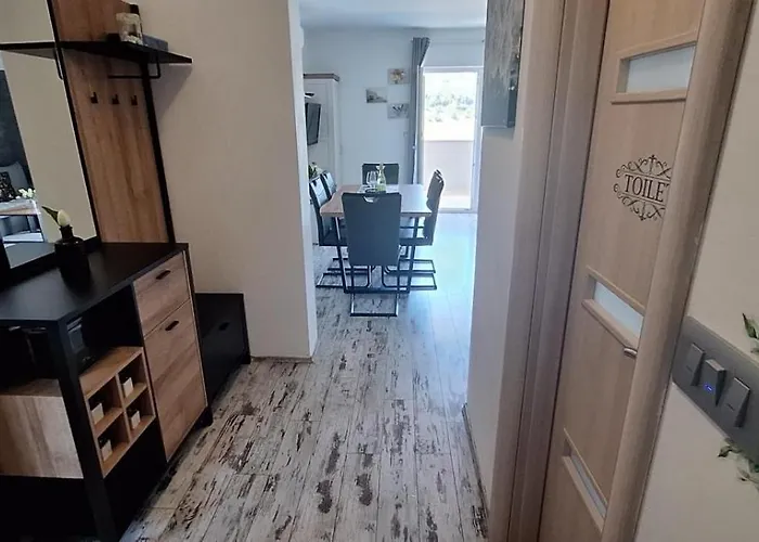 Island Rab Apartament *